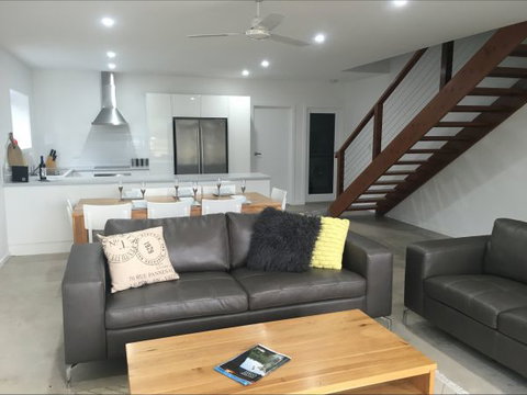 The Shore -Beachfront Accommodation - Stayed 1