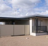 Sunshine Holiday Accommodation - Stays Accommodation