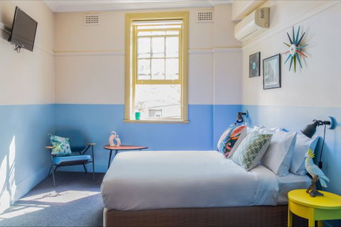 Darlo Bar At The Royal Sovereign Hotel - Stayed 2