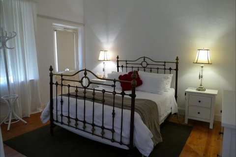 Willowbrook Heritage Bed & Breakfast - Stayed 1