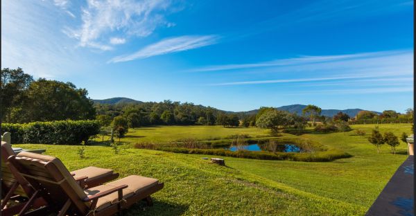 Nana Glen NSW Stayed