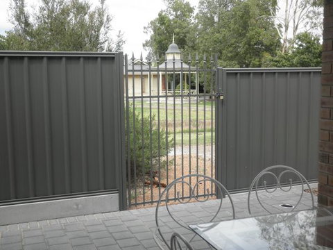 C&C's Bed And Breakfast - Stays Accommodation 10