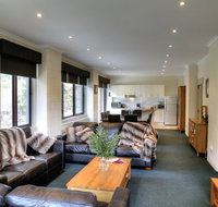 Cedarwood Apartments