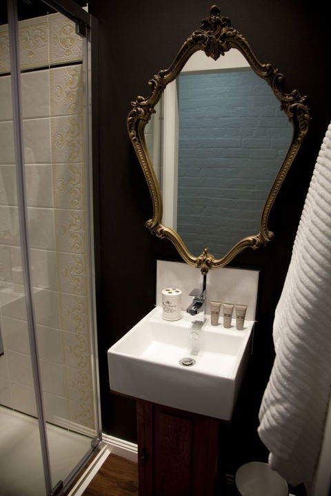 Chiltern Cottage And Indigo Suite - Stayed 1