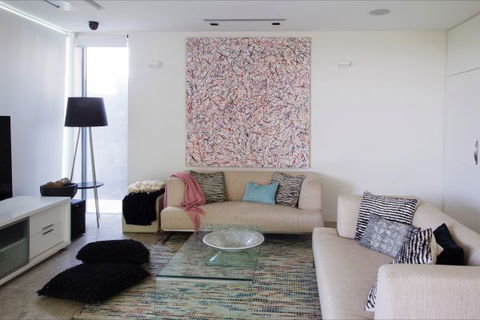 Denning Beach House - Stayed 7