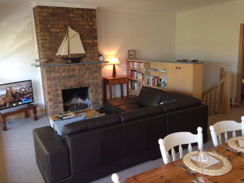 Flinders Beach Retreat Queenscliff - Stayed 4