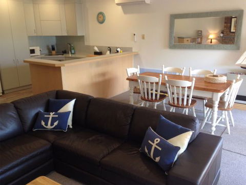 Flinders Beach Retreat Queenscliff - Stayed 5