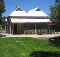 Naracoorte  Showgrounds Cottage - Stayed