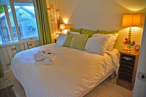 Mrs Simpson Cottage At Norala Garden - Stayed 1