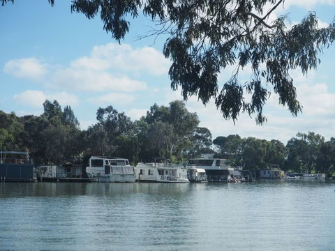 Murray Bridge Marina Camping And Caravan Park - Stayed 7