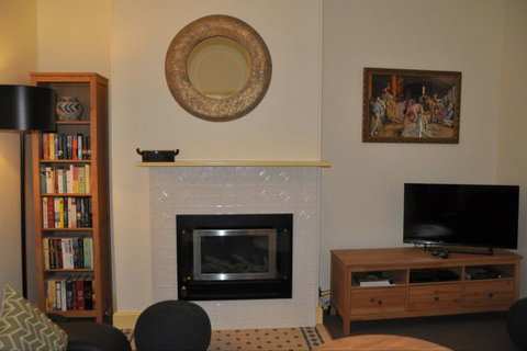 Northeys Of Hill End - Stayed 7