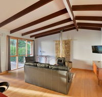 Ridgetop Hideaway - Stays Accommodation