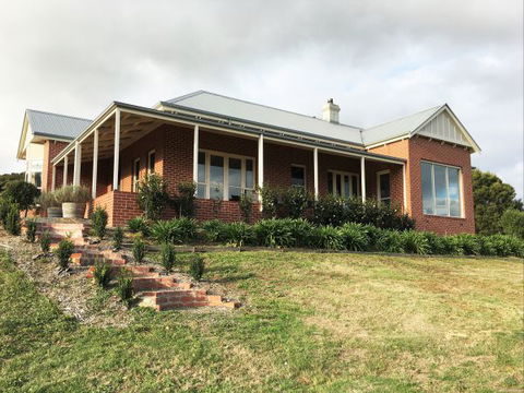 Shearer's Hill - Luxury Farm Stay - Stayed 0