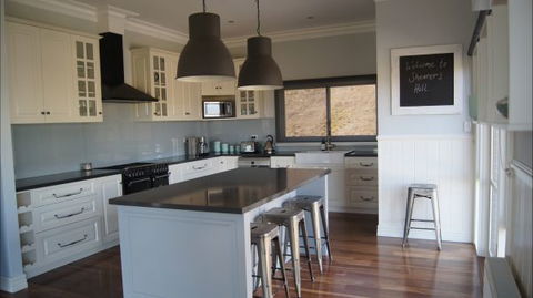 Shearer's Hill - Luxury Farm Stay - Stayed 2