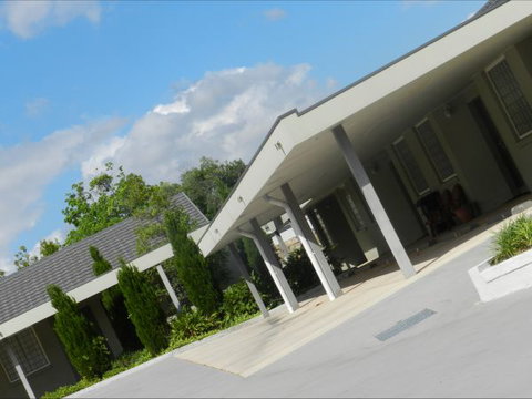 Shangri La Gardens Motel And Function Centre - Stayed 4