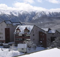 Snow Ski Apartments