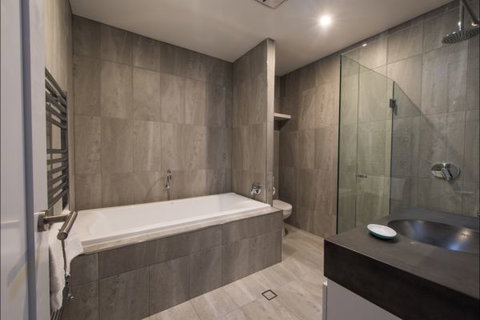 The Bright House - Stayed 1