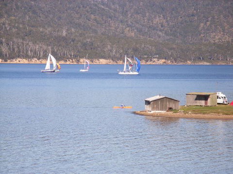 Three Hut Point Waterfront Accommodation - Stayed 2