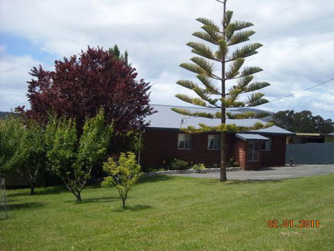 Three Hut Point Waterfront Accommodation - Stayed 3