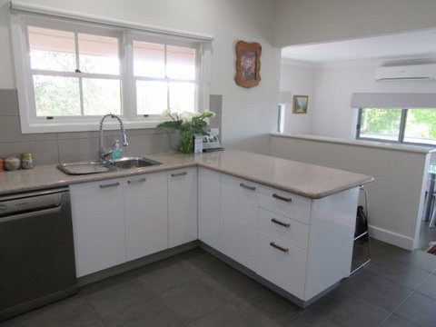 Valley View Cottage - Stayed 1