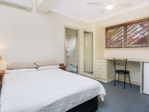 Ashfield Manor - Stayed 8