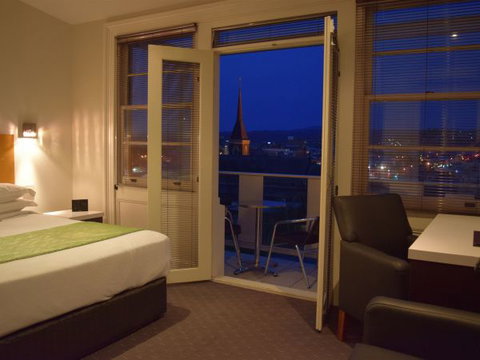 Auldington - Stayed 1