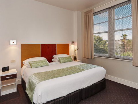 Auldington - Stayed 5