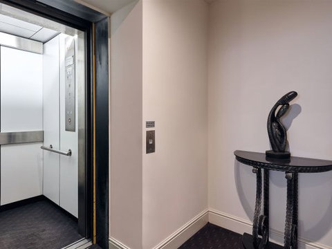 Auldington - Stayed 6