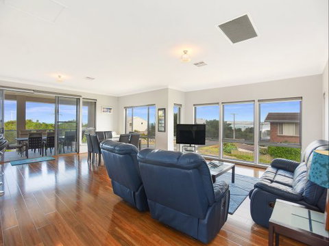 BEAUMONT HOUSE - Stays Accommodation 3