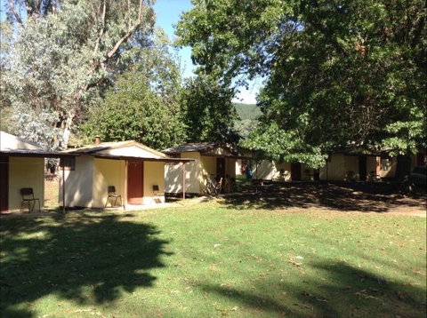 Bright Cabin & Caravan Park - Stayed 0