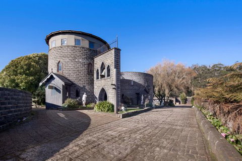 Castle Suites - Kryal Castle - Stayed 8