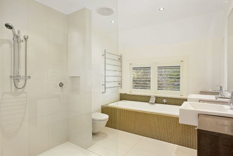 Ellengowan - Stayed 8