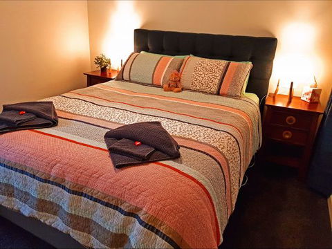 Fox And Hound Apartments - Stayed 5