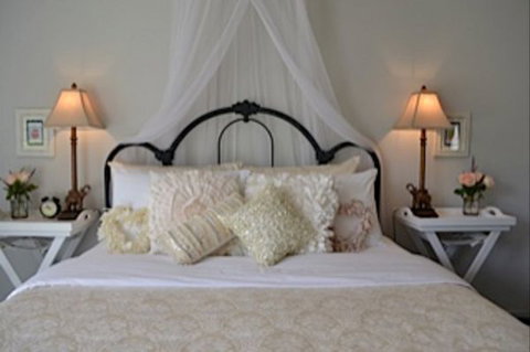 Garden Cottage B And B - Stayed 0