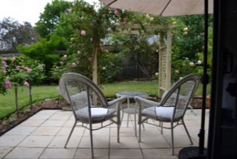 Garden Cottage B And B - Stayed 1