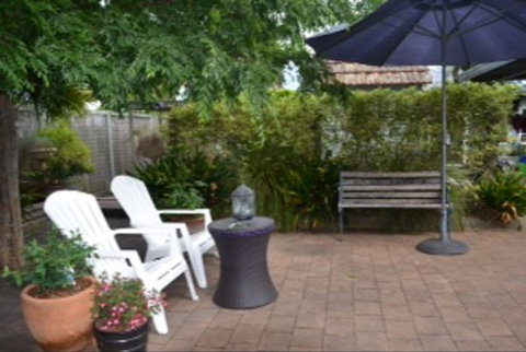 Garden Cottage B And B - Stayed 5