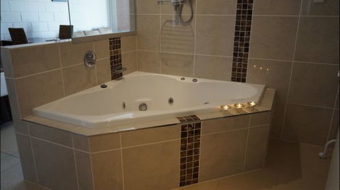 La Solana Holiday Apartments  - Mackay - Stays Accommodation 8