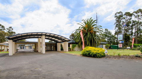 William MacIntosh Motor Lodge - Stayed 7