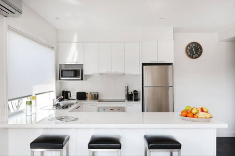 Mansi On Raymond - Stayed 2