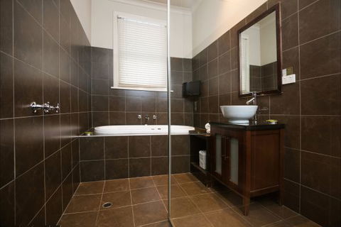 Oscar's Hotel And Cafe Bar - Stayed 2