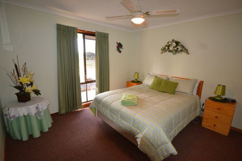 Riverbush Cottages - Stayed 3