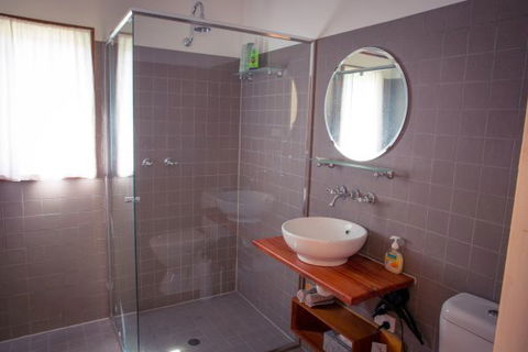 Sandalwood Shearing Shed - Stayed 6