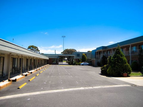 Sunrise Devonport - Stays Accommodation 5