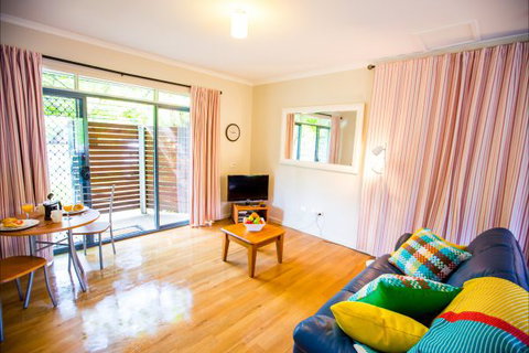 Tessies Studio - Stays Accommodation 2