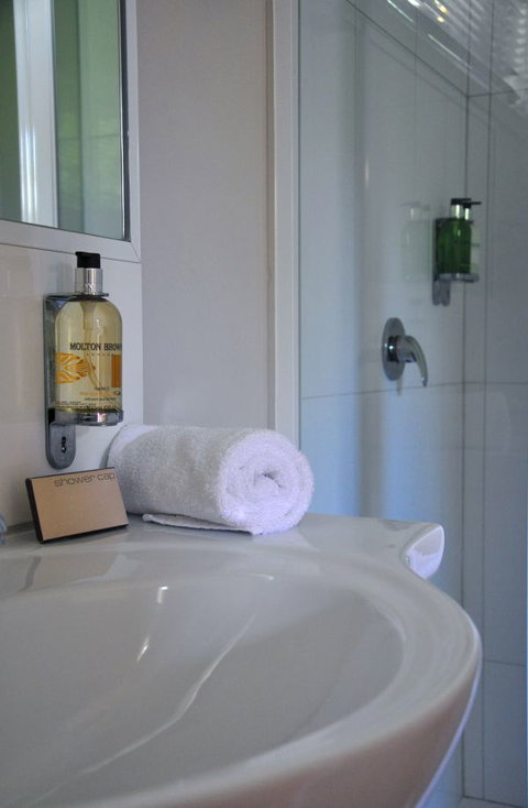 Tessies Studio - Stays Accommodation 4