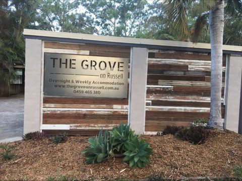 The Grove On Russell - Stayed 0