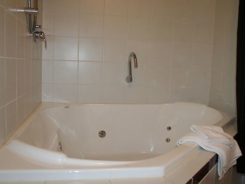 Tudor Cottages Mount Dandenong - Stayed 4