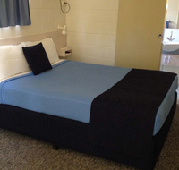 Emerald Motor Inn - Stayed