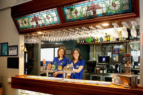 Manning River Hotel - Stayed 5