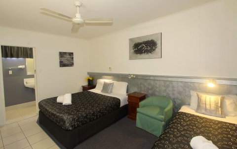 Charm City Motel - Stayed 9